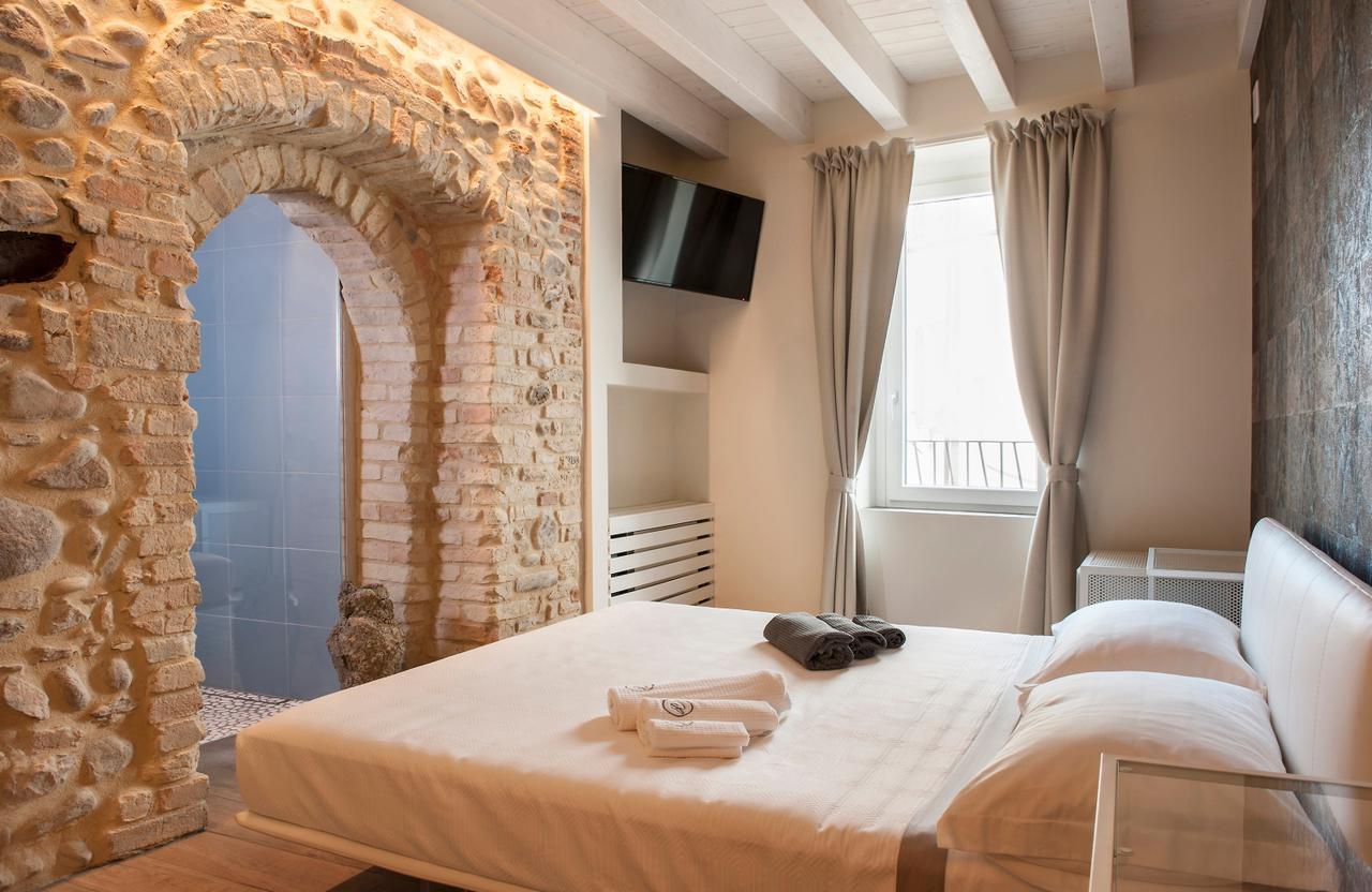 B&B La Bellavita Del Garda Luxury San Felice del Benaco Exterior photo