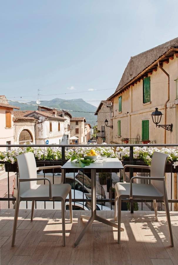 B&B La Bellavita Del Garda Luxury San Felice del Benaco Exterior photo