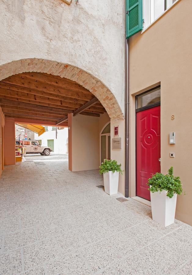 B&B La Bellavita Del Garda Luxury San Felice del Benaco Exterior photo